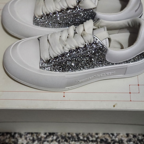 Alexander McQueen glitter Sneakers in excellent condition - only wore them once. - Picture 3 of 8
